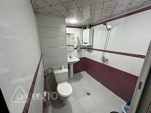 Satılır 1 otaqlı köhnə tikili 42 m²