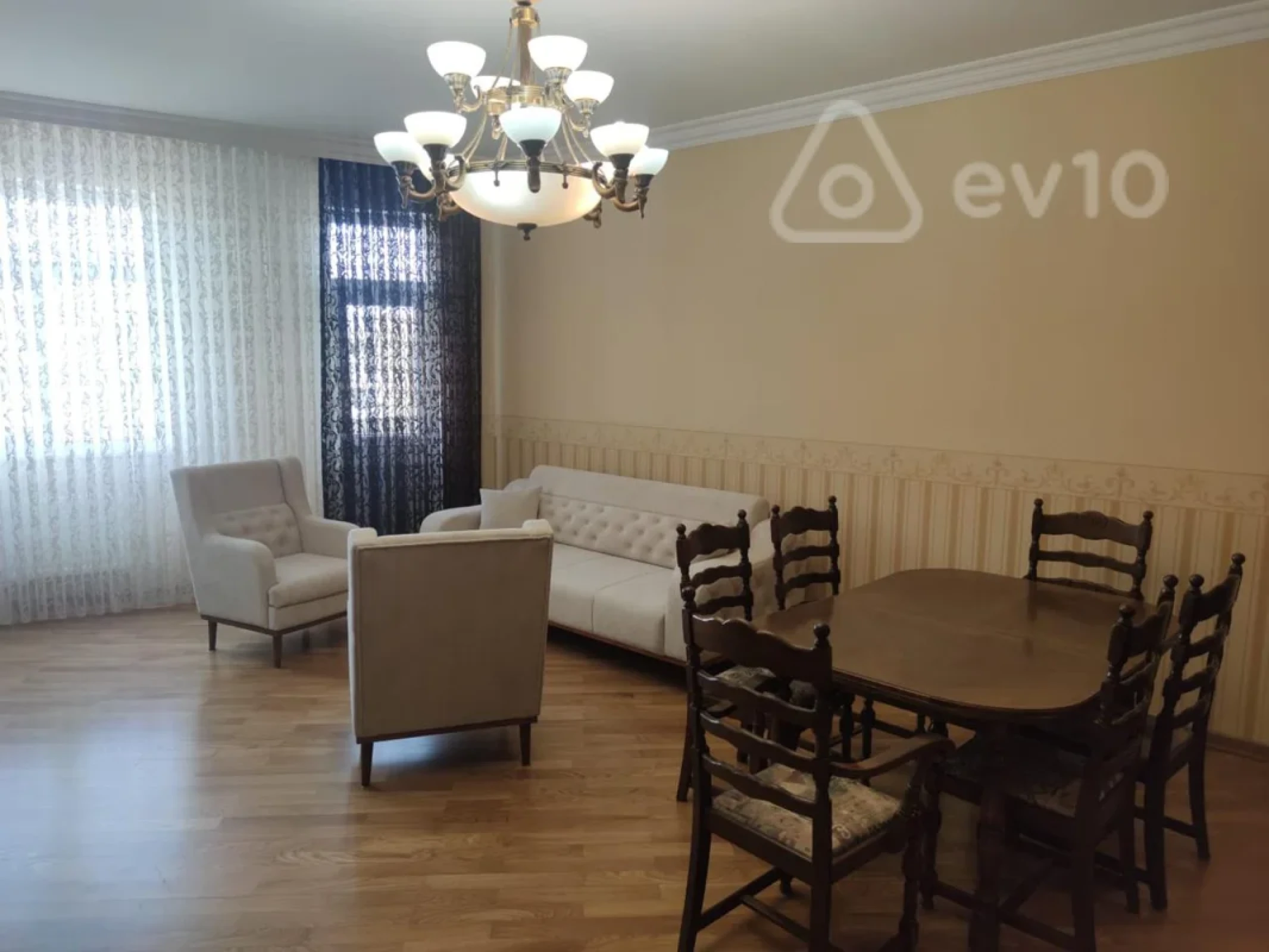Kirayə verilir 4 otaqlı yeni tikili 142 m²