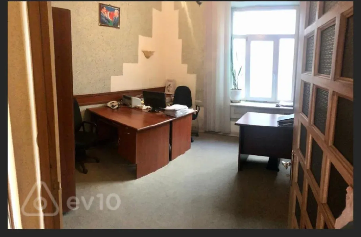 Kirayə verilir 3 otaqlı ofis 100 m²