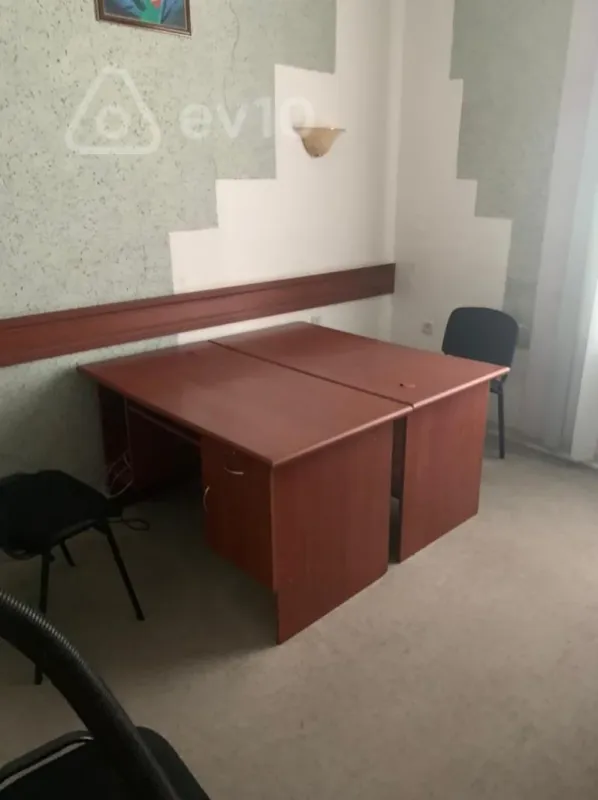 Kirayə verilir 3 otaqlı ofis 100 m²
