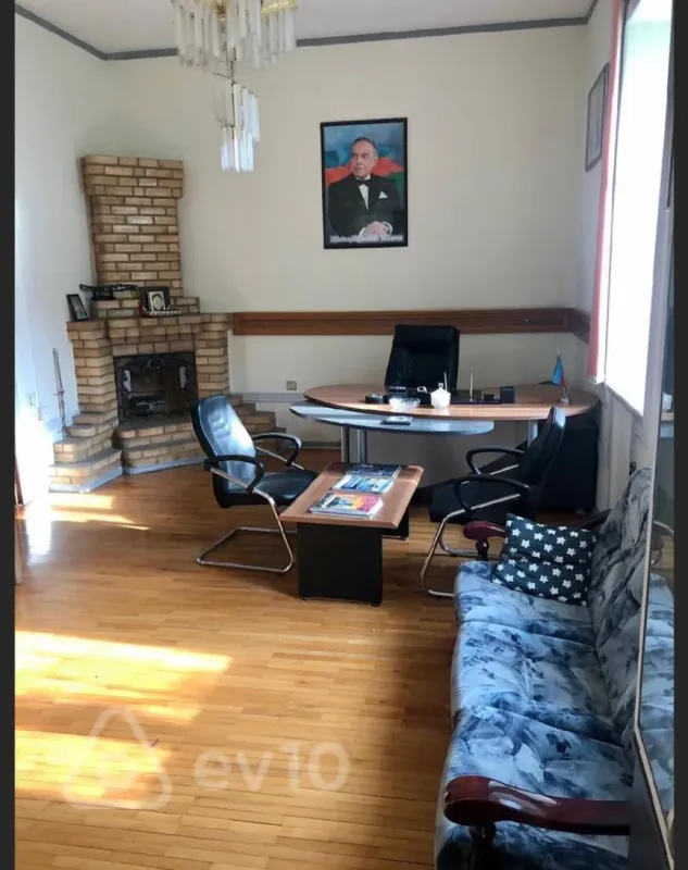 Kirayə verilir 3 otaqlı ofis 100 m²