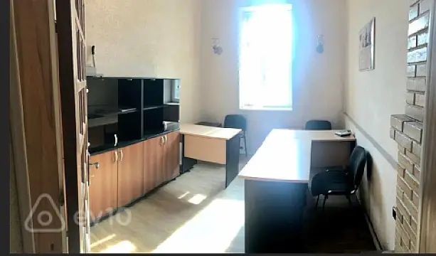 Kirayə verilir 3 otaqlı ofis 100 m²