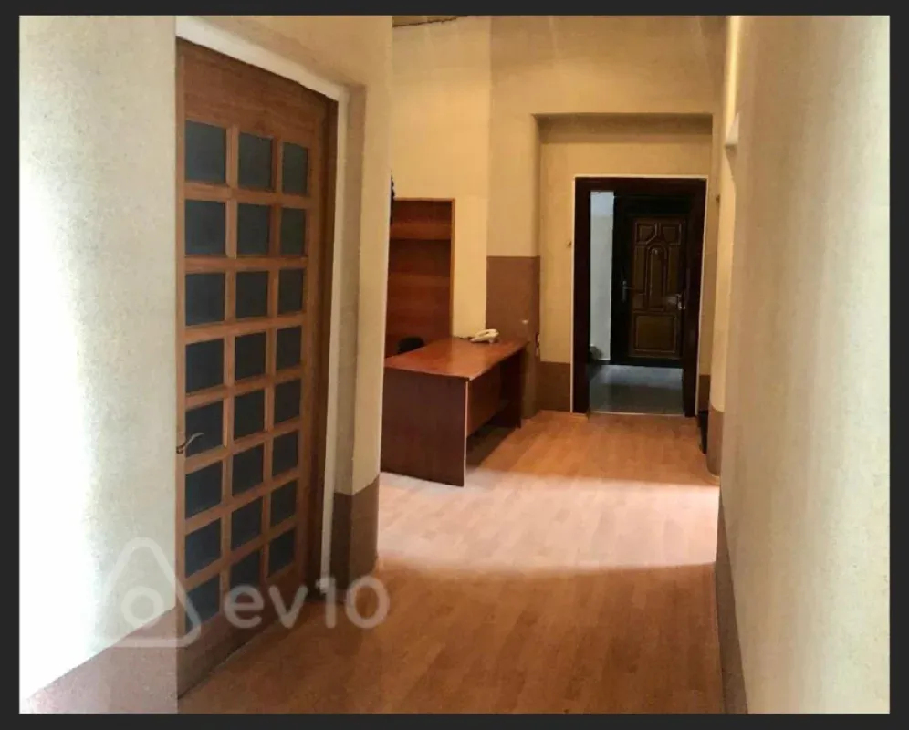 Kirayə verilir 3 otaqlı ofis 100 m²