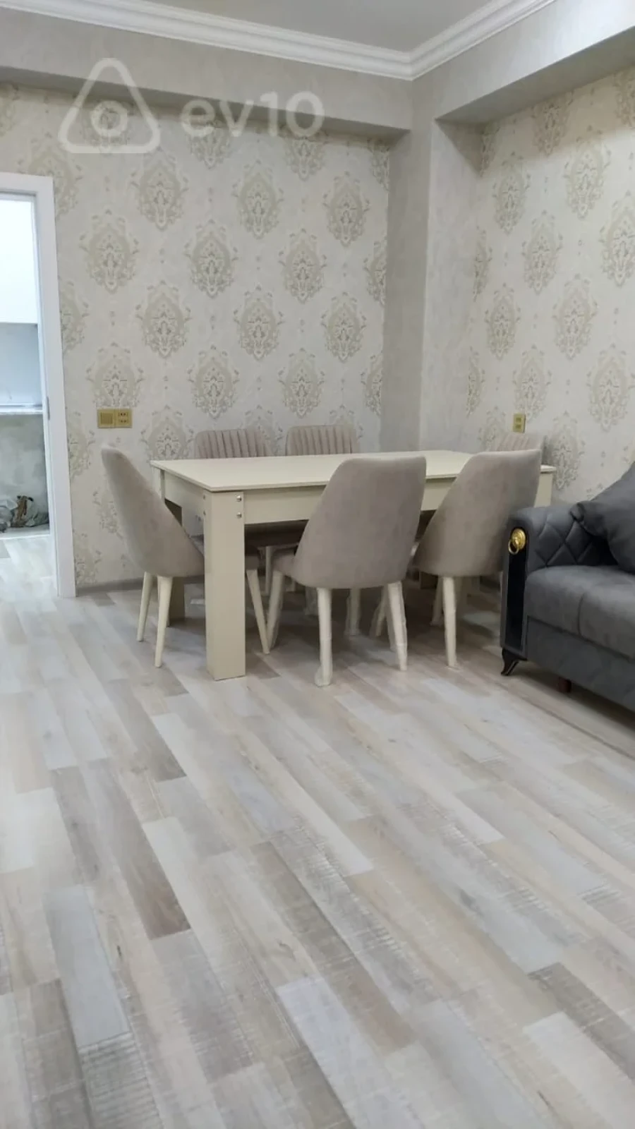 Kirayə verilir 3 otaqlı yeni tikili 75 m²