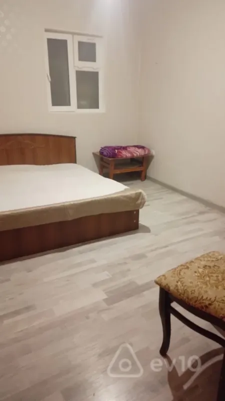 Kirayə verilir 2 otaqlı həyət evi 45 m²