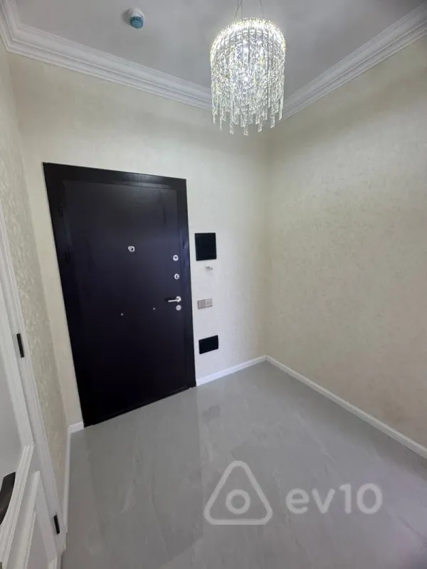 Satılır 2 otaqlı yeni tikili 50 m²