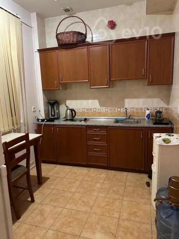 Kirayə verilir 3 otaqlı ofis 140 m²