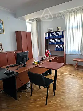 Kirayə verilir 3 otaqlı ofis 140 m² — Bakı, Yasamal 3 otaq 140.00 m²