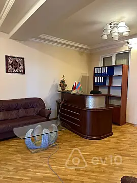 Kirayə verilir 3 otaqlı ofis 140 m²