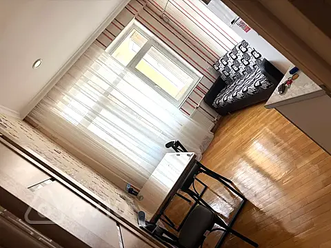 Kirayə verilir 2 otaqlı yeni tikili 60 m²