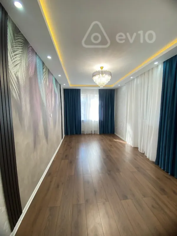 Satılır 3 otaqlı köhnə tikili 65 m²