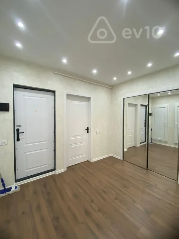 Satılır 3 otaqlı köhnə tikili 65 m²