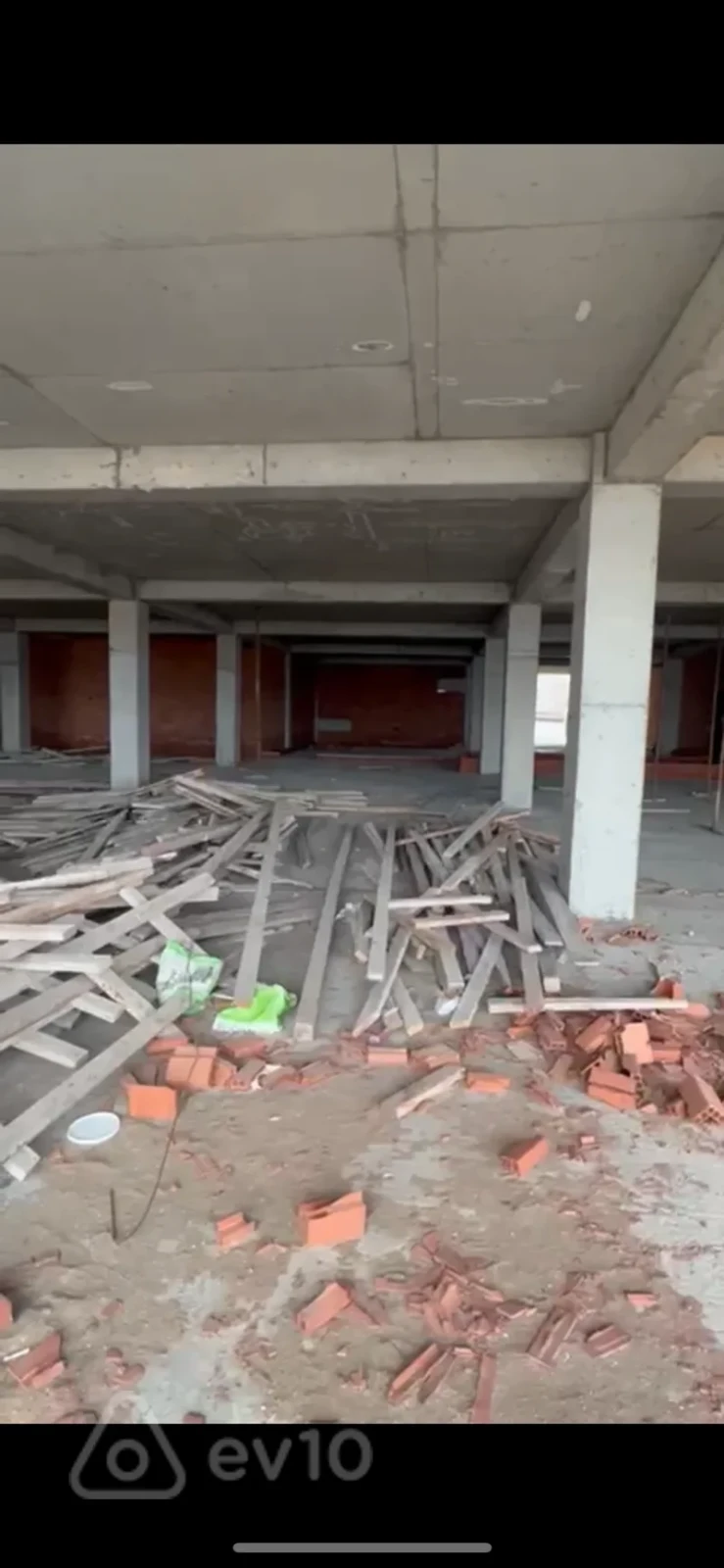 Satılır mənzil 450 m²