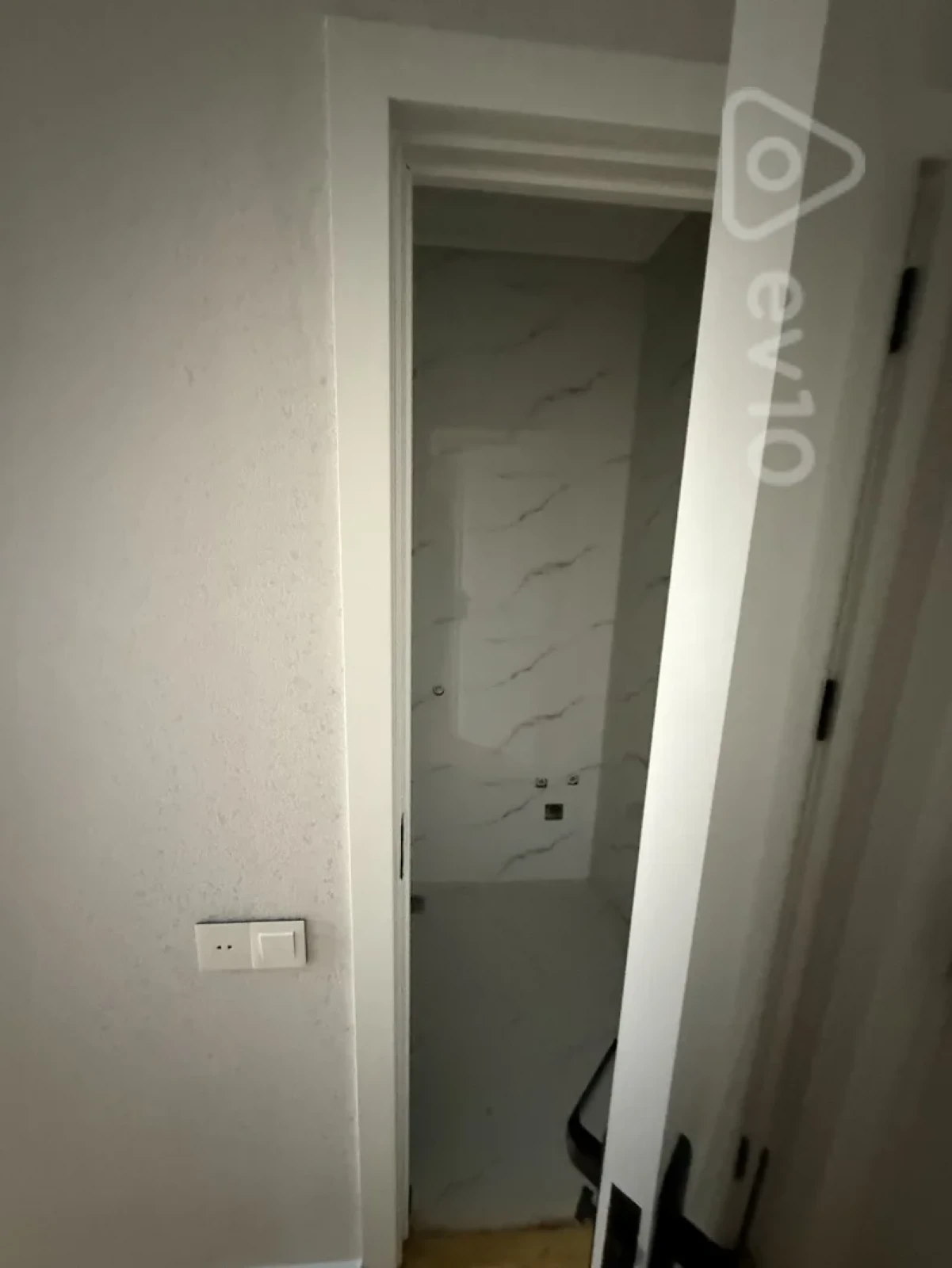 Satılır 4 otaqlı həyət evi 158 m²