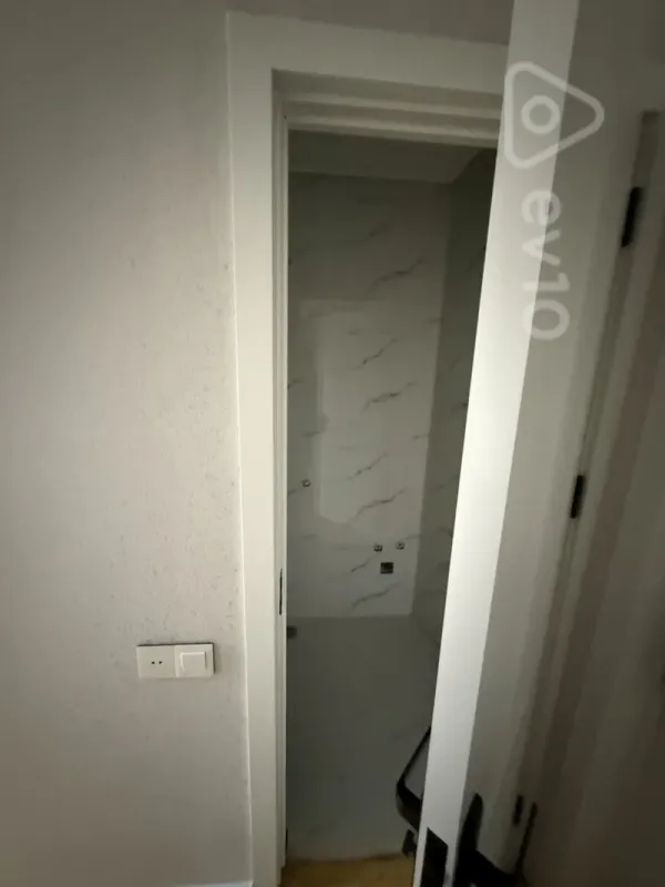 Satılır 4 otaqlı həyət evi 158 m²