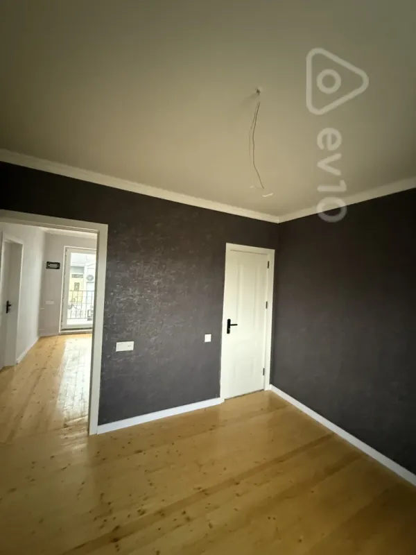 Satılır 4 otaqlı həyət evi 158 m²