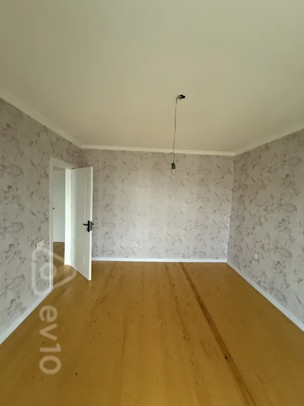 Satılır 4 otaqlı həyət evi 158 m²