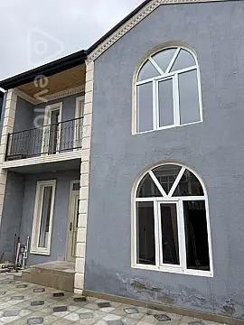 Satılır 4 otaqlı həyət evi 158 m²
