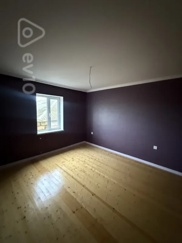 Satılır 4 otaqlı həyət evi 158 m²