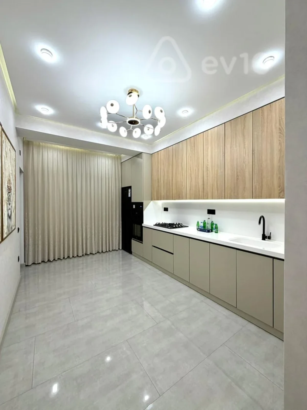 Satılır 2 otaqlı yeni tikili 77 m²