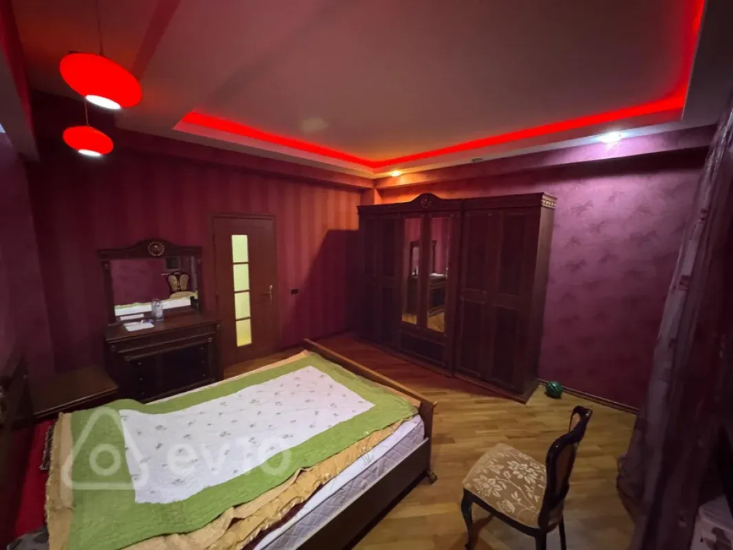 Kirayə verilir 3 otaqlı yeni tikili 100 m²