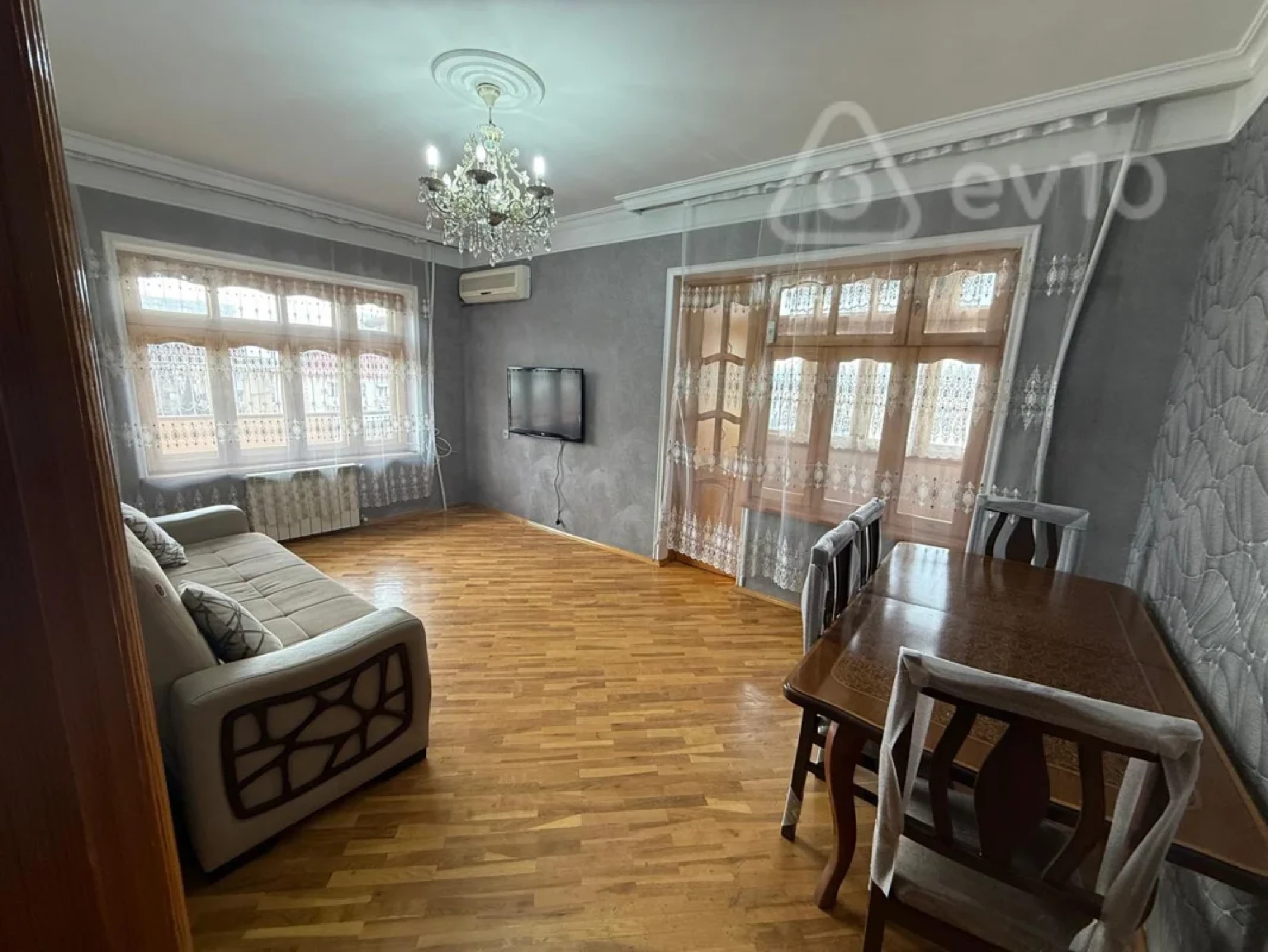 Kirayə verilir 2 otaqlı yeni tikili 60 m²