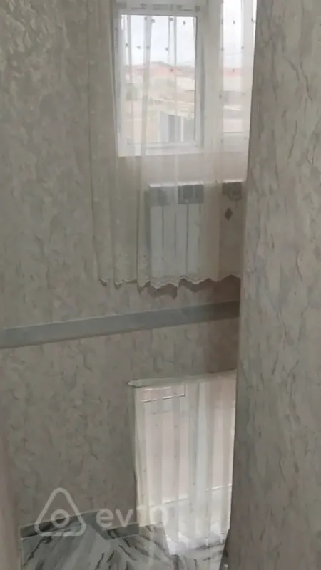 Kirayə verilir 3 otaqlı həyət evi 100 m²