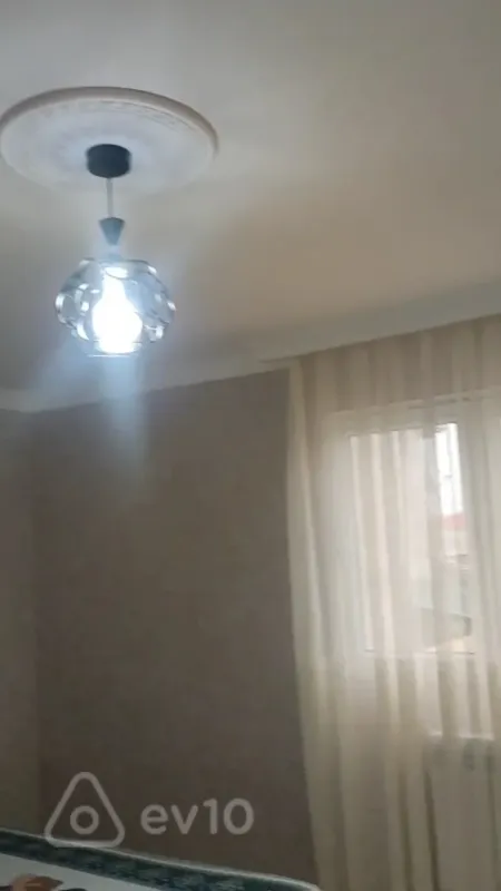 Kirayə verilir 3 otaqlı həyət evi 100 m²