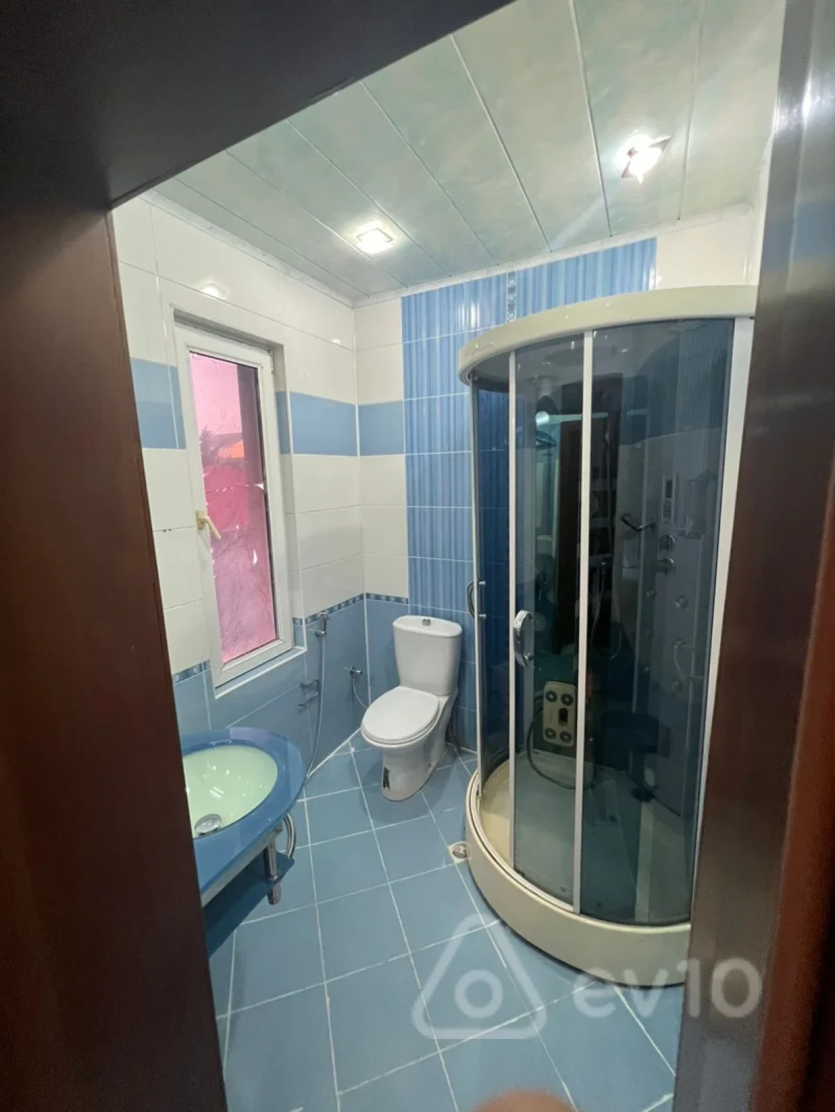 Kirayə verilir 7 otaqlı həyət evi 300 m²