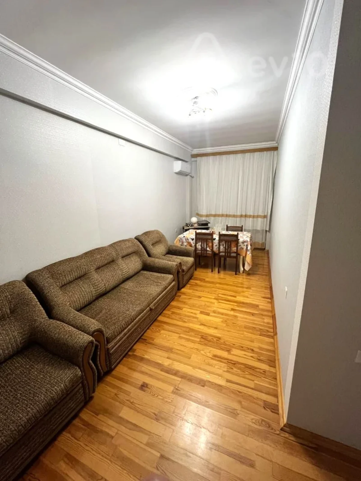 Kirayə verilir 2 otaqlı yeni tikili 83 m²