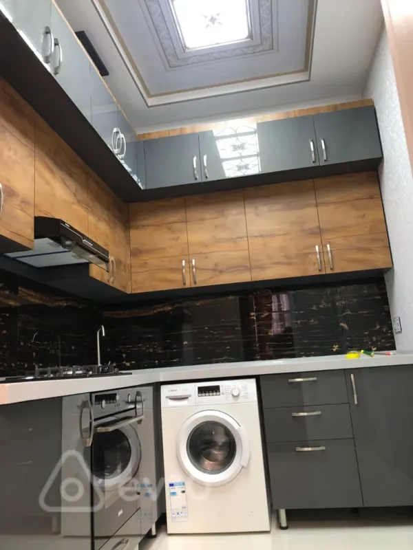 Kirayə verilir 2 otaqlı yeni tikili 65 m²