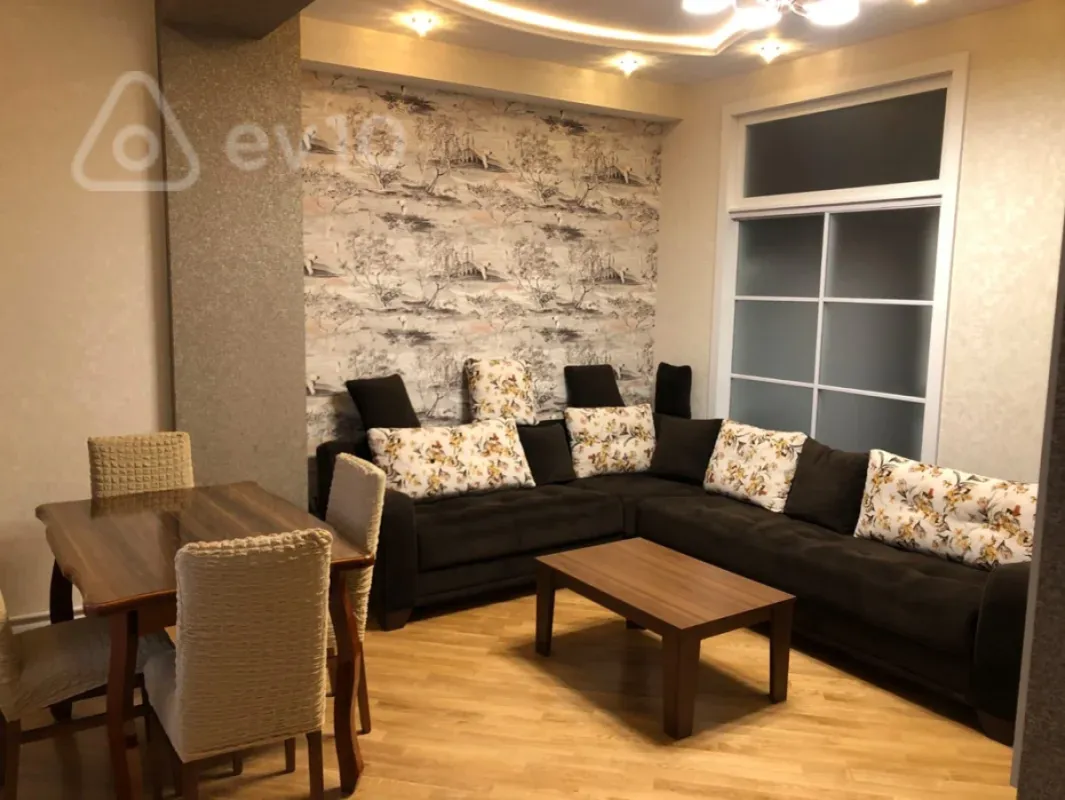Kirayə verilir 2 otaqlı yeni tikili 65 m²