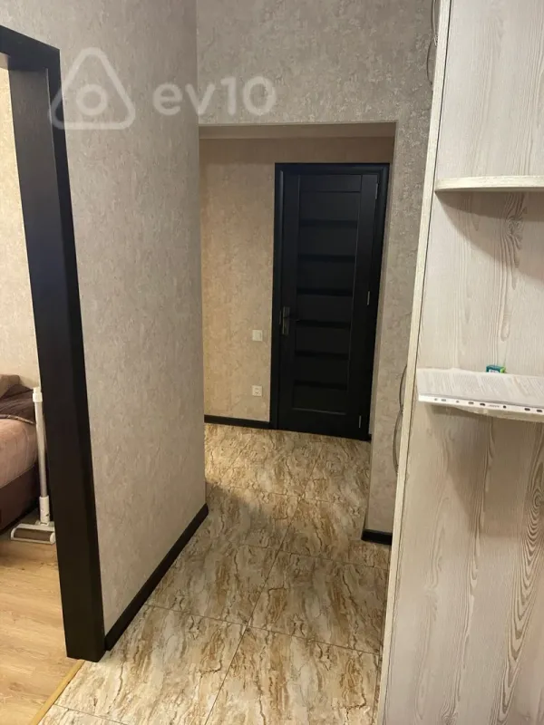 Kirayə verilir 2 otaqlı yeni tikili 70 m²