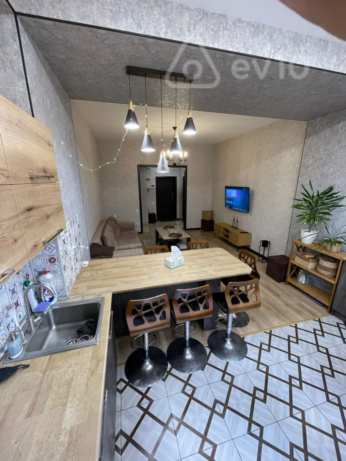 Kirayə verilir 2 otaqlı yeni tikili 70 m²