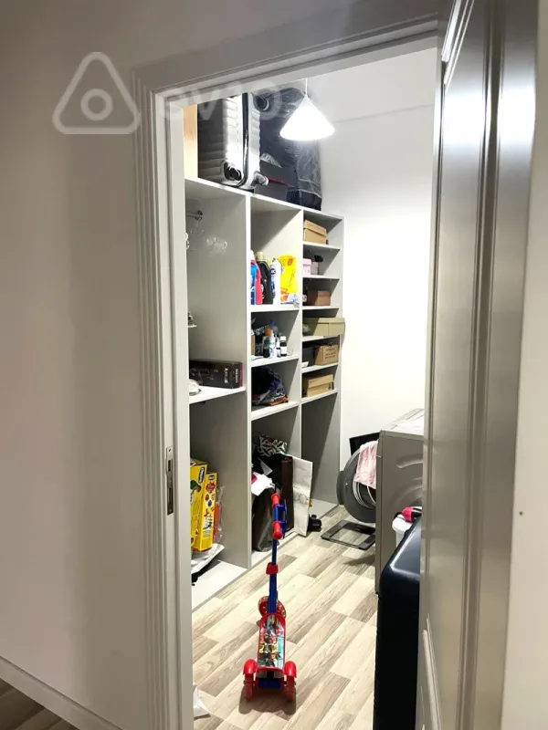 Kirayə verilir 3 otaqlı yeni tikili 150 m²