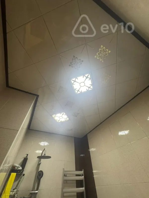 Satılır 2 otaqlı yeni tikili 65 m²