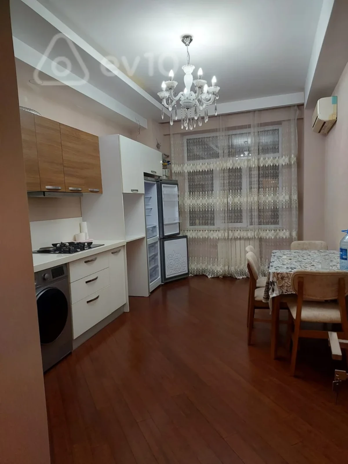 Kirayə verilir 2 otaqlı yeni tikili 113 m²