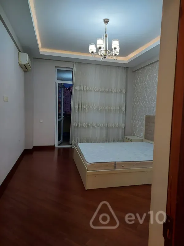 Kirayə verilir 2 otaqlı yeni tikili 113 m²