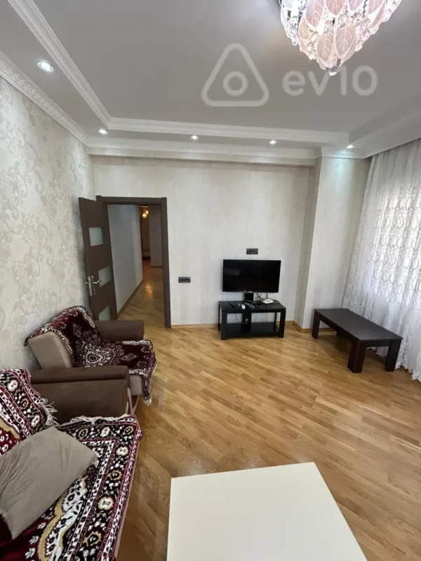 Kirayə verilir 3 otaqlı yeni tikili 80 m²