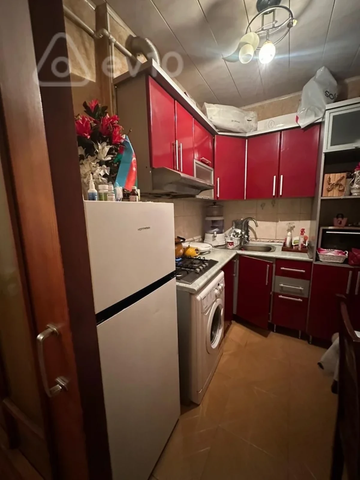 Kirayə verilir 2 otaqlı köhnə tikili 45 m²