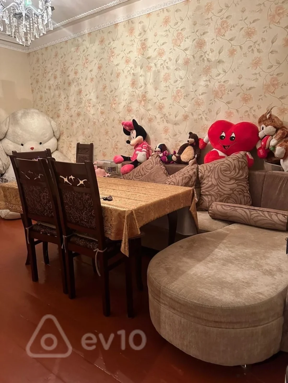 Kirayə verilir 2 otaqlı köhnə tikili 45 m²