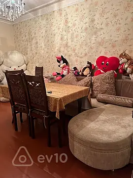 Kirayə verilir 2 otaqlı köhnə tikili 45 m²