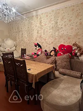 Kirayə verilir 2 otaqlı köhnə tikili 45 m²