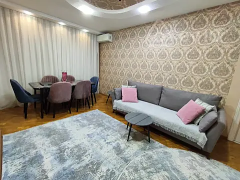 Satılır 2 otaqlı yeni tikili 70 m²