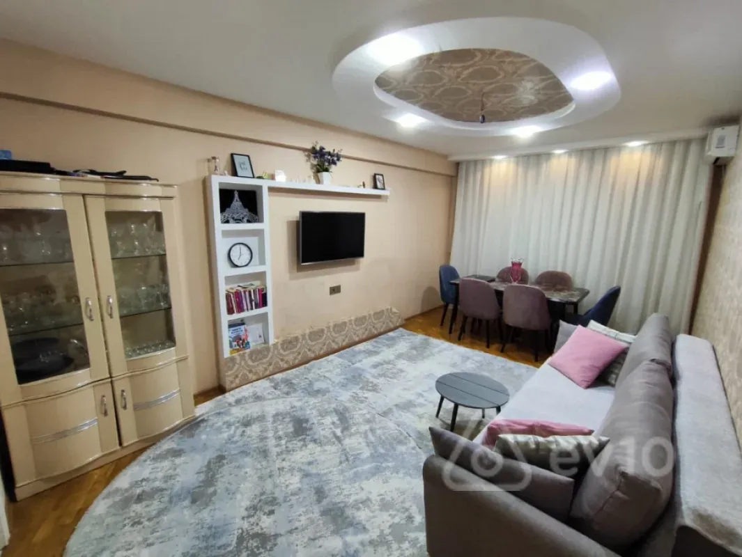Satılır 2 otaqlı yeni tikili 70 m²