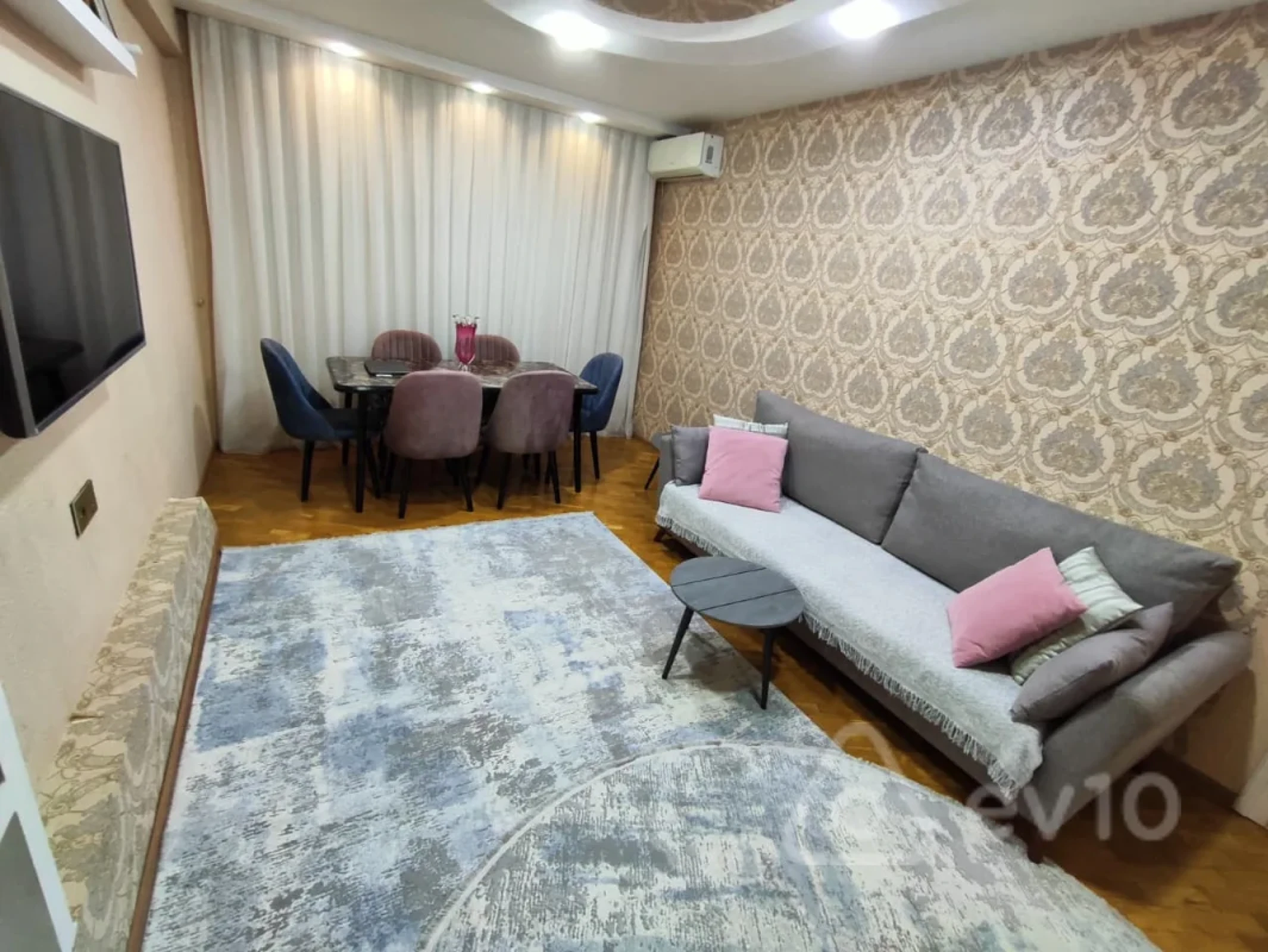 Satılır 2 otaqlı yeni tikili 70 m²