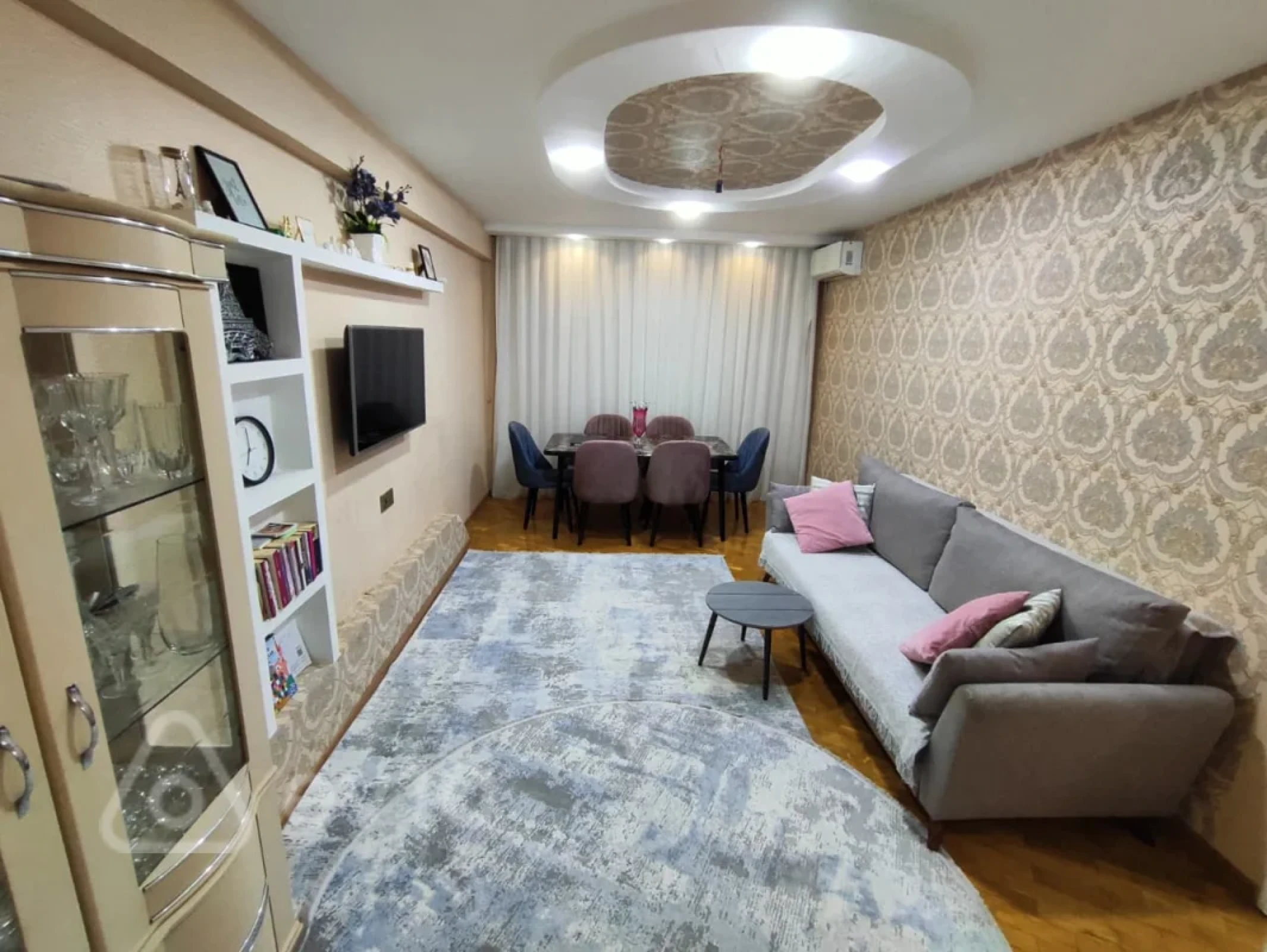 Satılır 2 otaqlı yeni tikili 70 m²