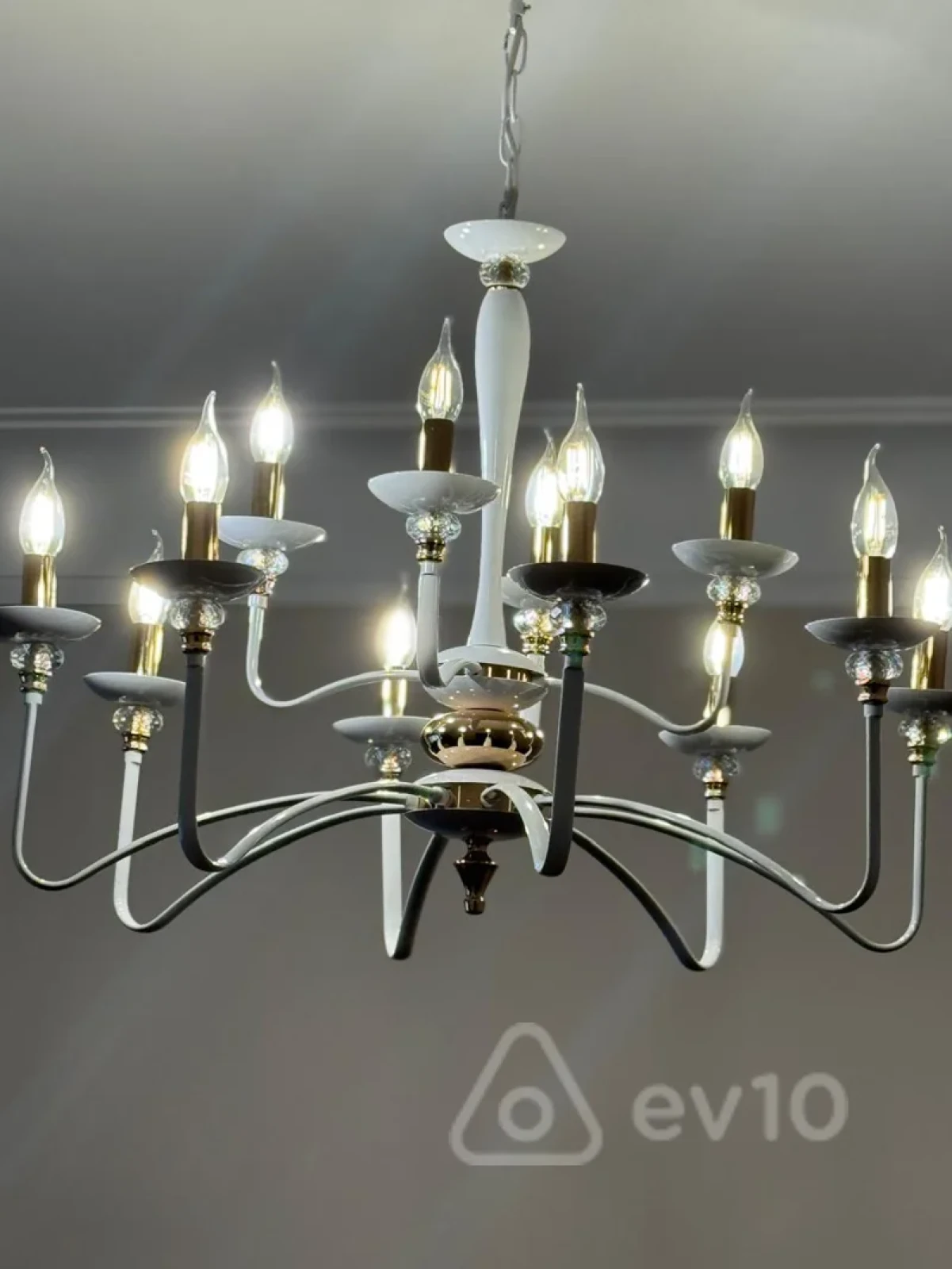 Kirayə verilir 3 otaqlı köhnə tikili 95 m²