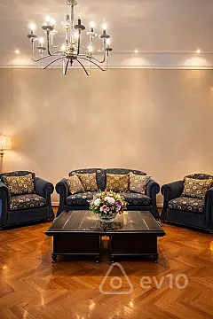 Kirayə verilir 3 otaqlı köhnə tikili 95 m²