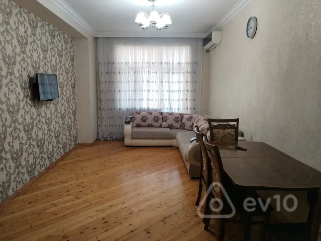 Kirayə verilir 3 otaqlı yeni tikili 84 m²